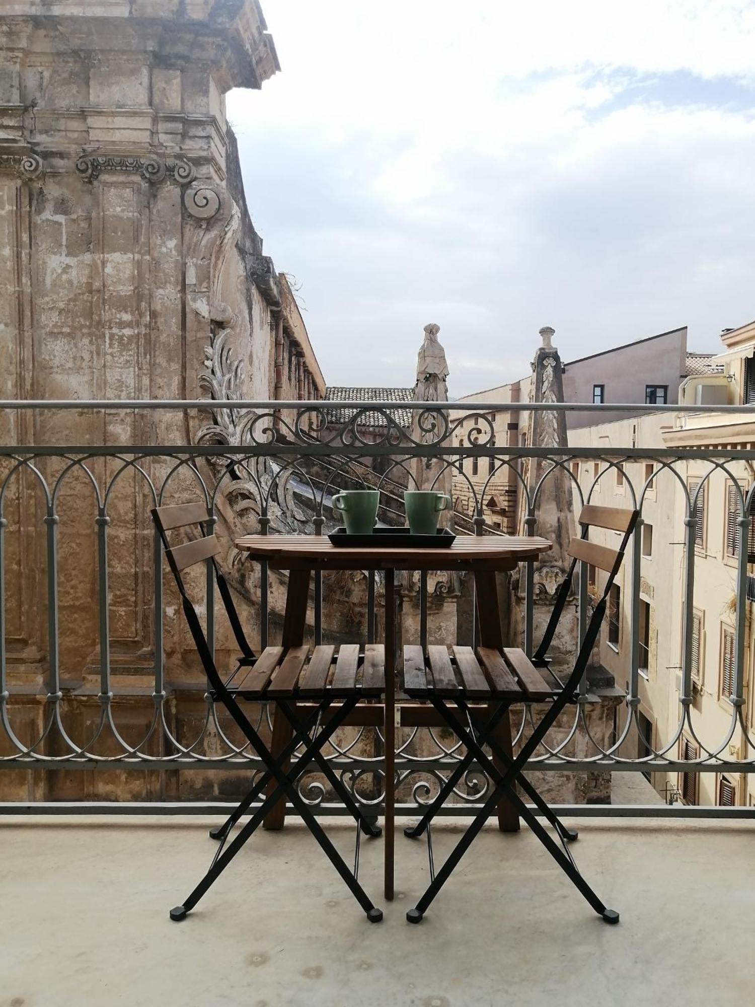 Le Stanze Di Federico E Costanza Luxury Apartments Palermo Bagian luar foto
